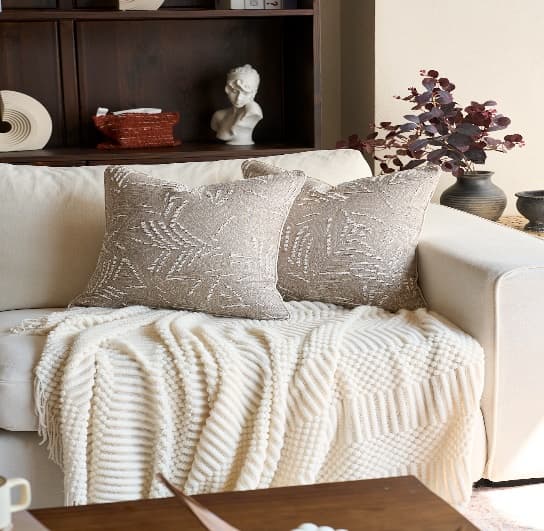 Dimensional Chenille Jacquard Cushion Cover 3